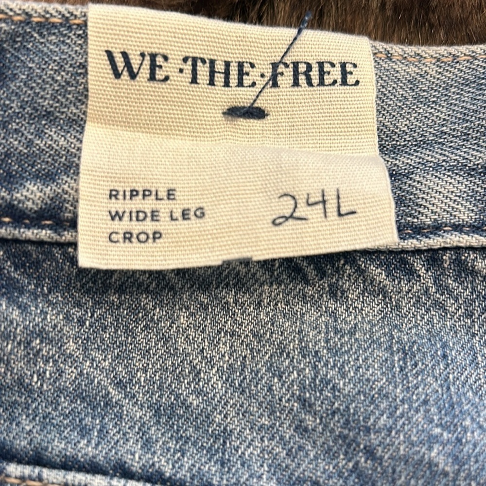 NEW Free People, We The Free, Ripple Wide-Leg Pieced Cropped Jeans - Picture 11 of 12